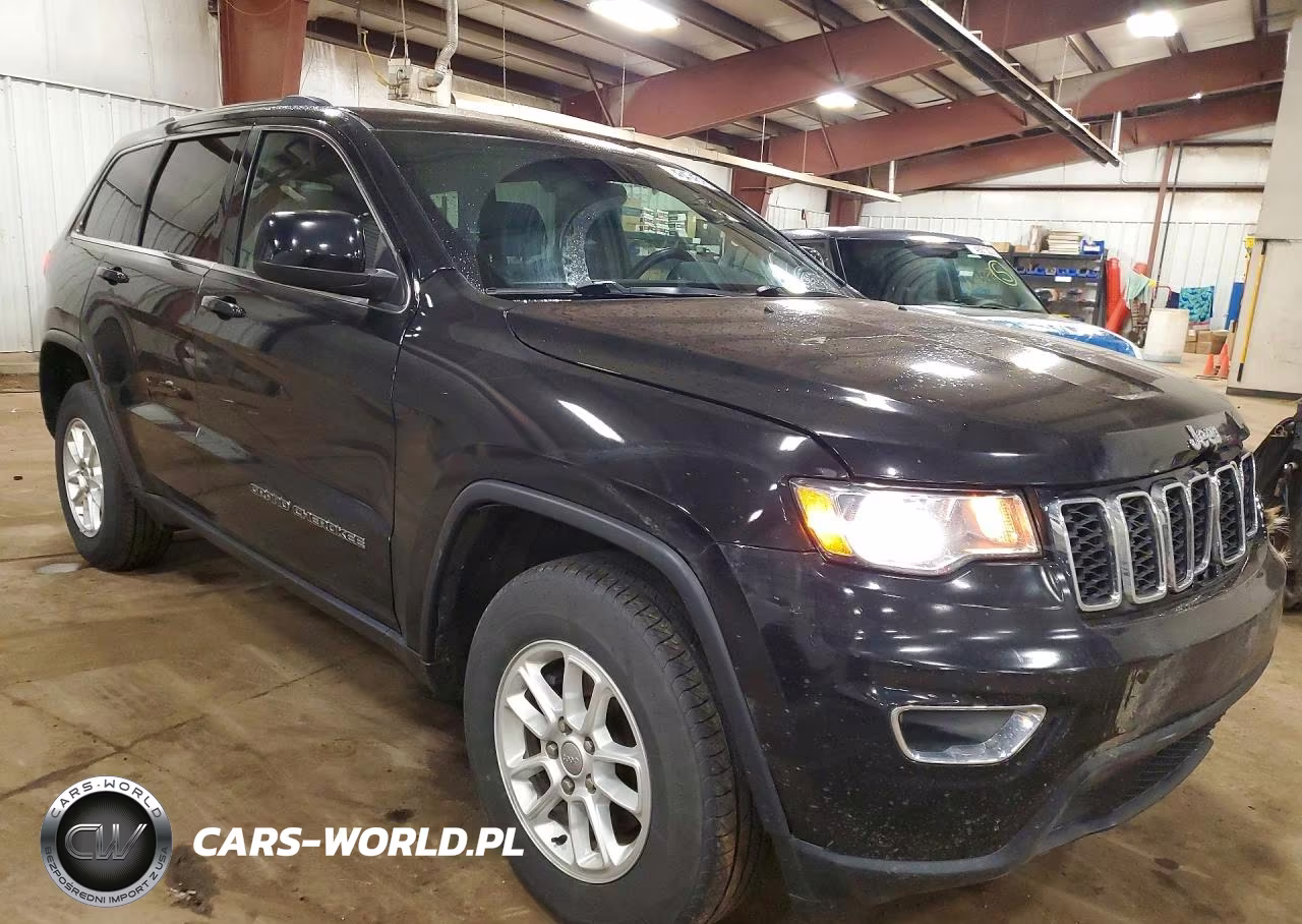 2018 Jeep Grand Cherokee Laredo VIN:1C4RJFAG2JC276795 - 4