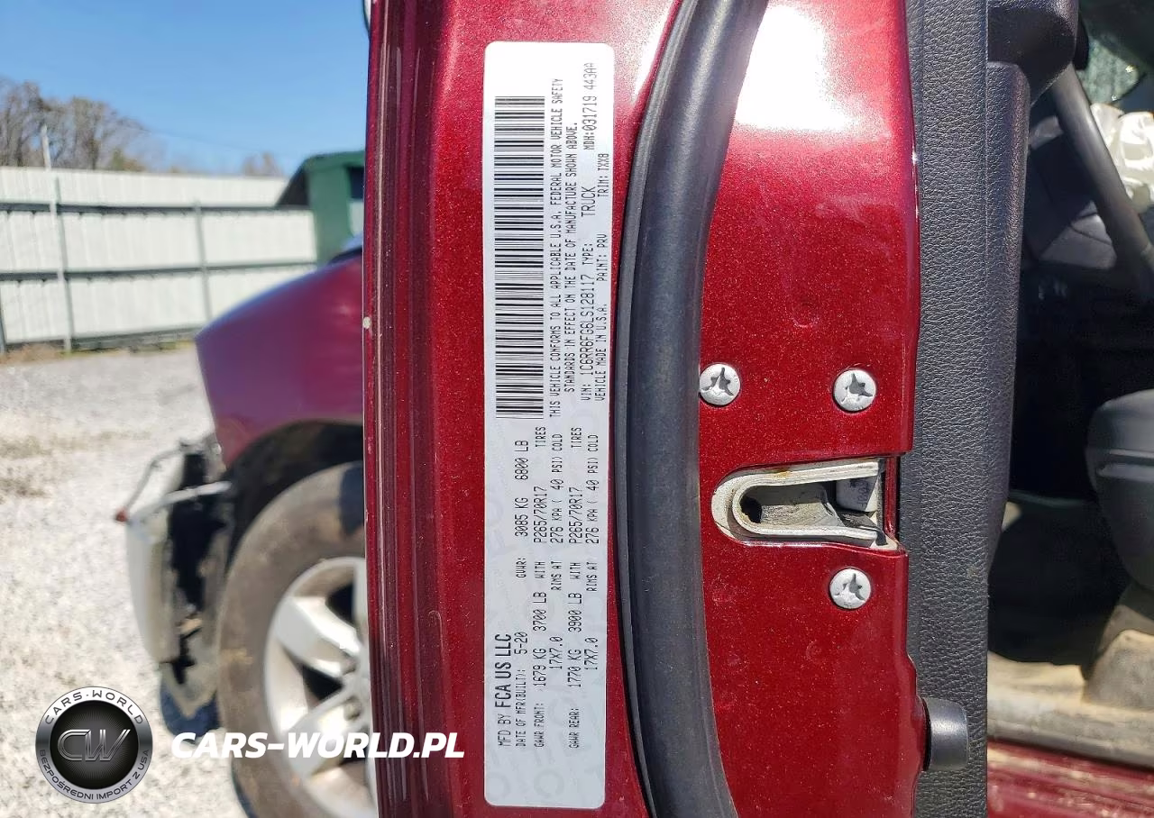 2020 Ram 1500 Classic Tradesman VIN:1C6RR6FG6LS128117 - 13