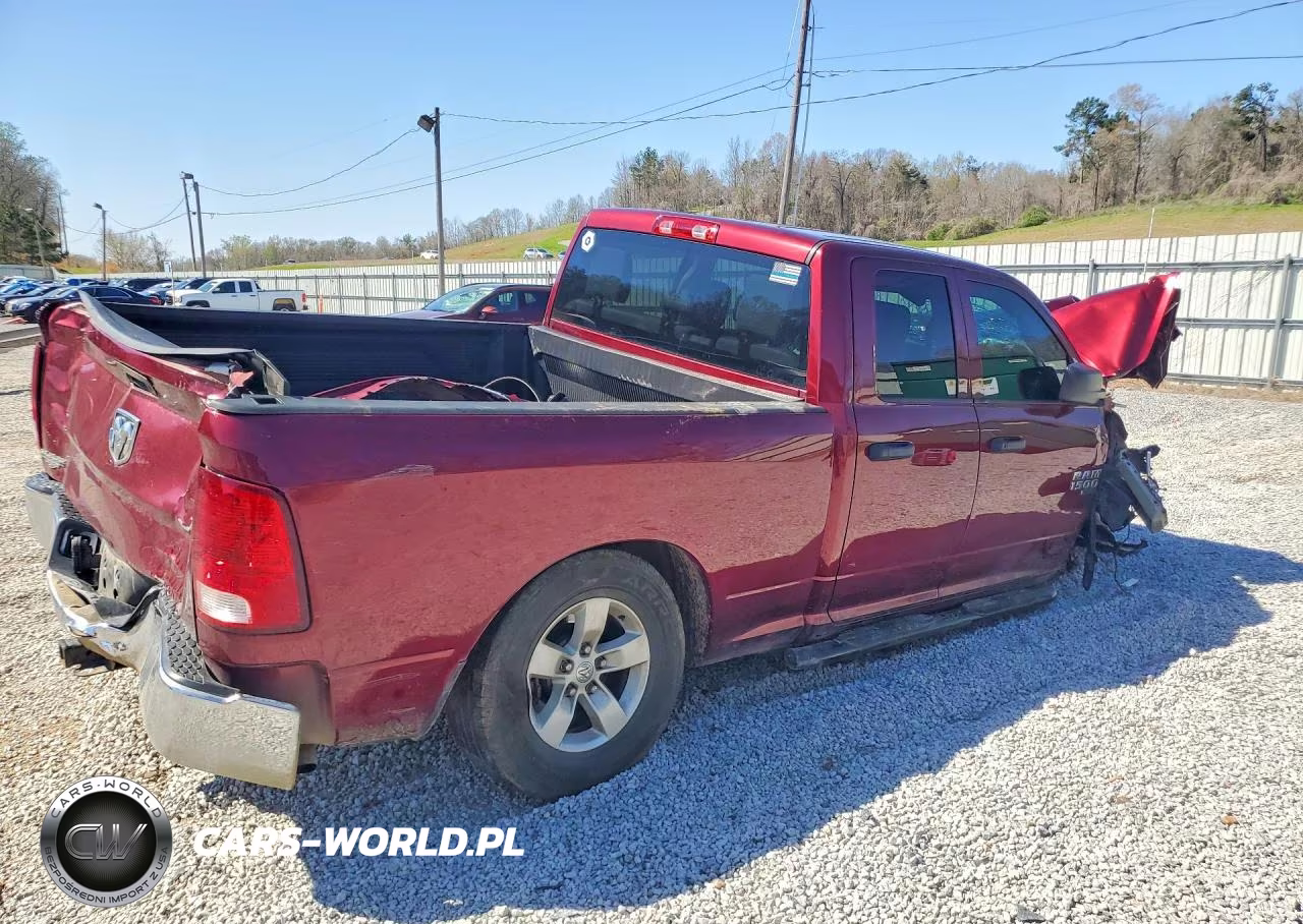 2020 Ram 1500 Classic Tradesman VIN:1C6RR6FG6LS128117 - 3