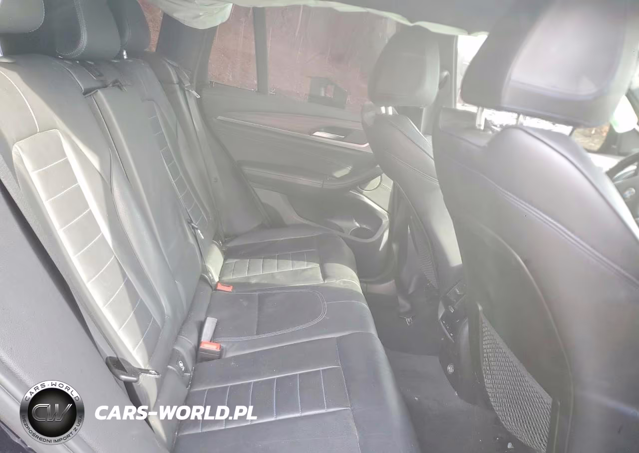 2018 BMW X3 xDrivem40I VIN:5UXTS3C52J0Y98746 - 11