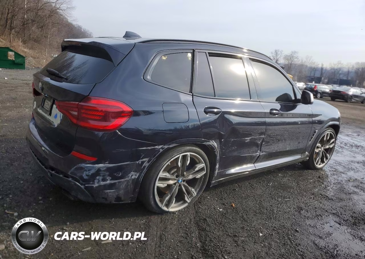 2018 BMW X3 xDrivem40I VIN:5UXTS3C52J0Y98746 - 3