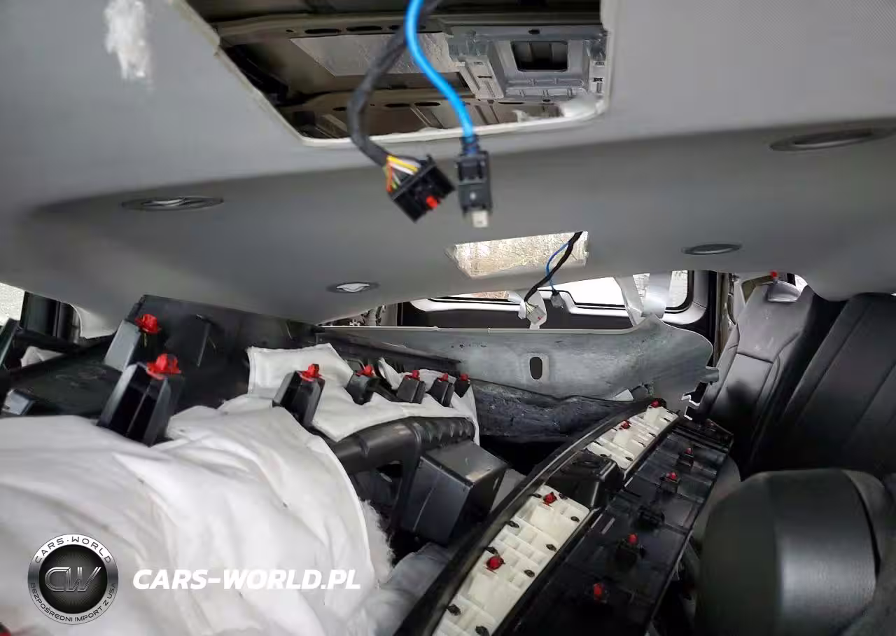 2019 Chevrolet Suburban K1500 Lt VIN:1GNSKHKC0KR297818 - 10