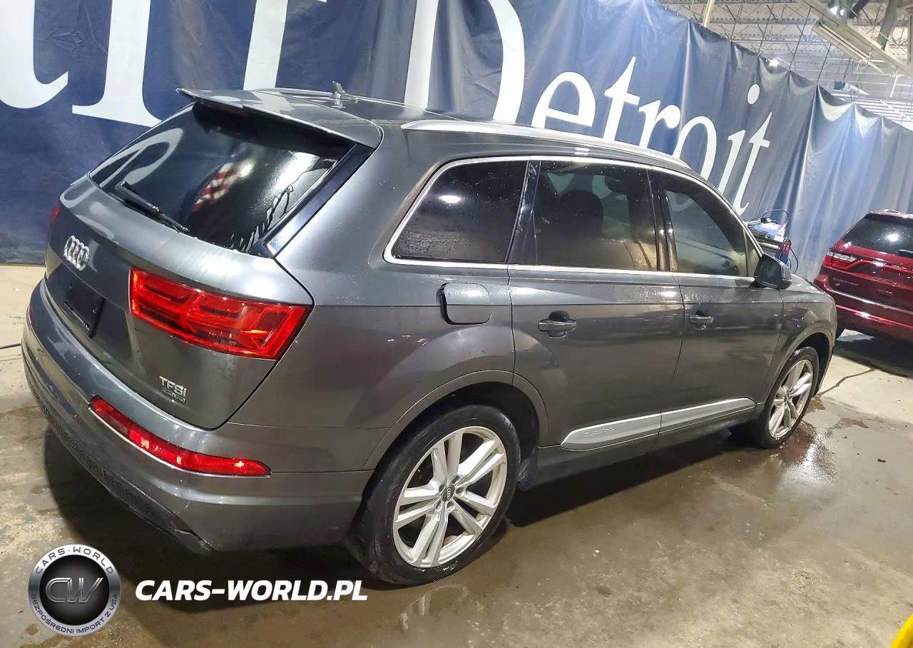 2017 Audi Q7 Progressiv S-Line VIN:WA1MAAF72HD054147 - 3