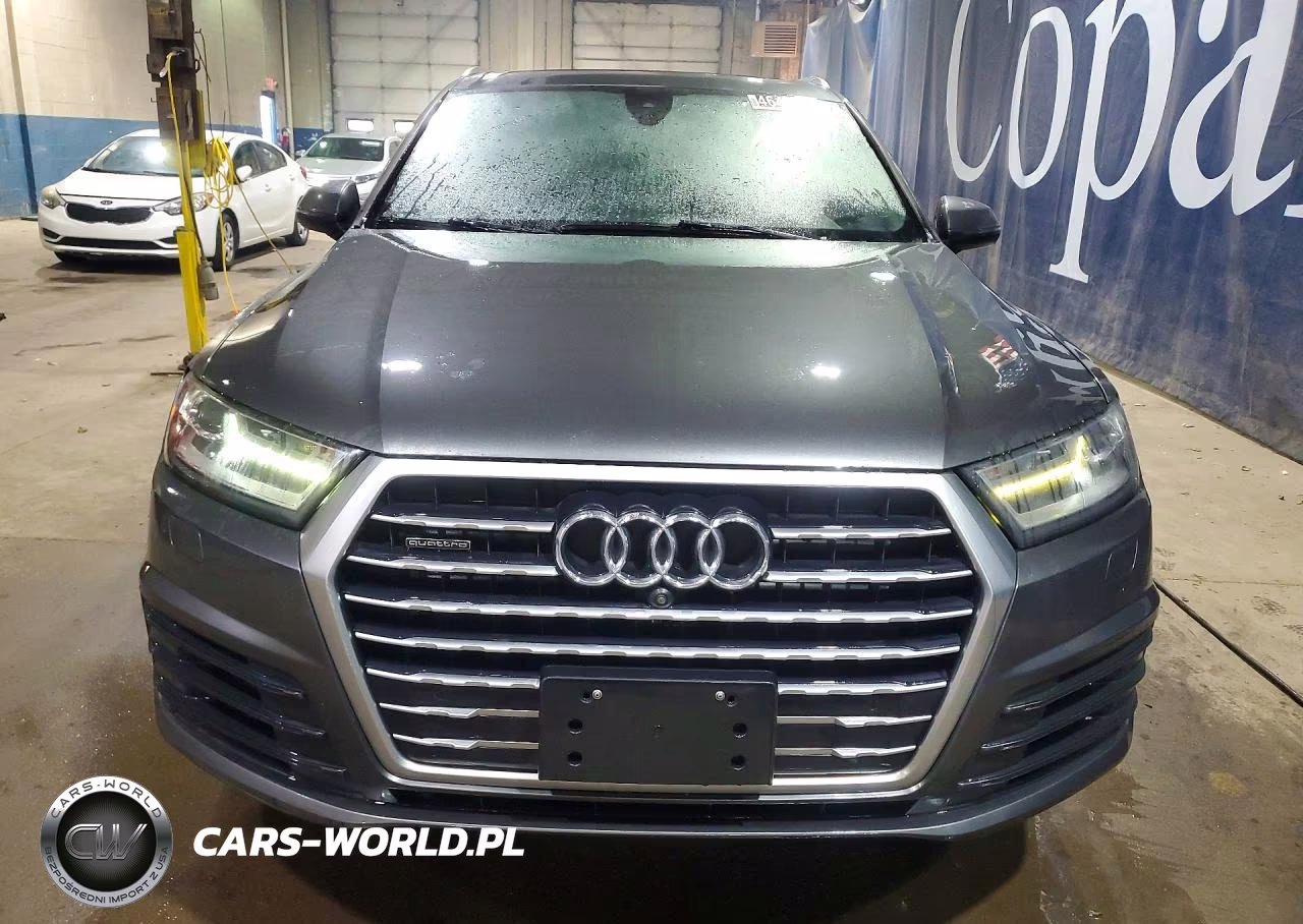 2017 Audi Q7 Progressiv S-Line VIN:WA1MAAF72HD054147 - 5