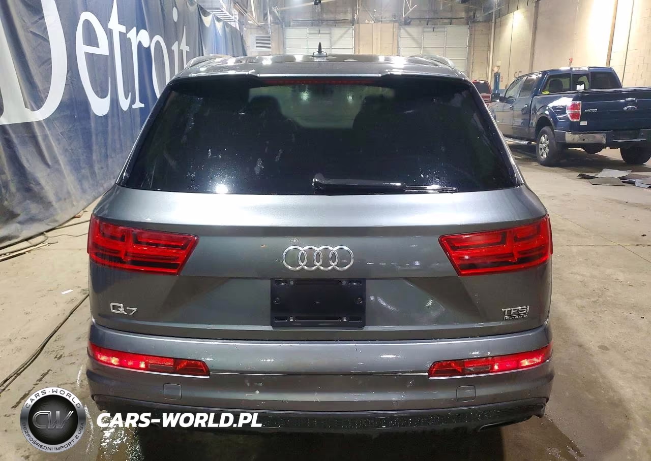 2017 Audi Q7 Progressiv S-Line VIN:WA1MAAF72HD054147 - 6
