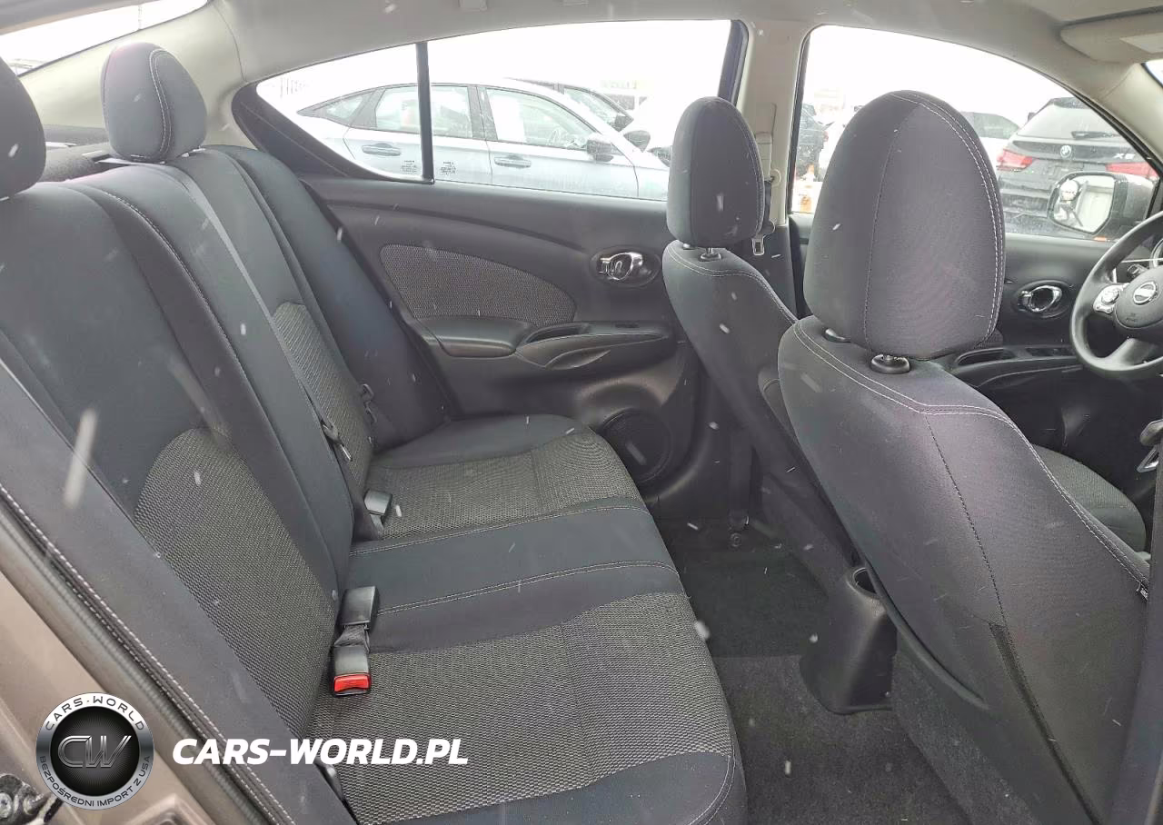 2014 Nissan Versa S VIN:3N1CN7AP0EL826945 - 10