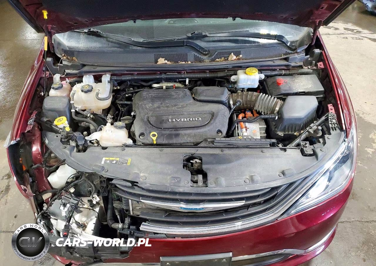 2019 Chrysler Pacifica Hybrid Touring L VIN:2C4RC1L74KR551151 - 12