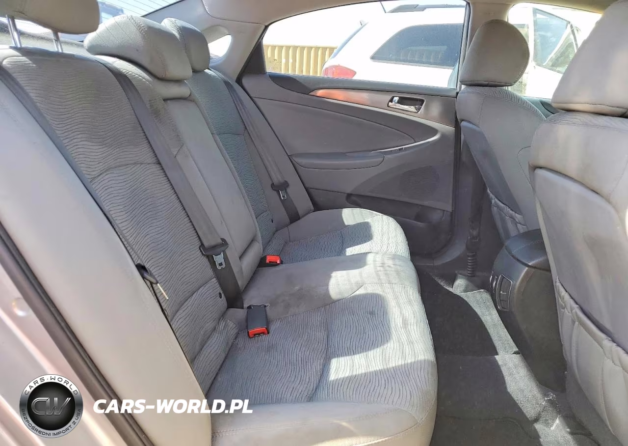 2013 Hyundai Sonata Hybrid Base VIN:KMHEC4A44DA099505 - 10