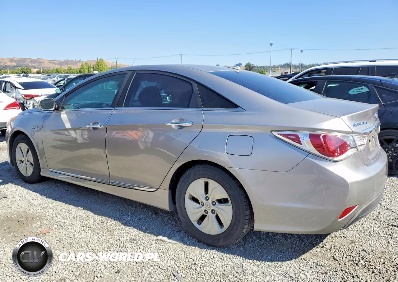 2013 Hyundai Sonata Hybrid Base VIN:KMHEC4A44DA099505 - 2