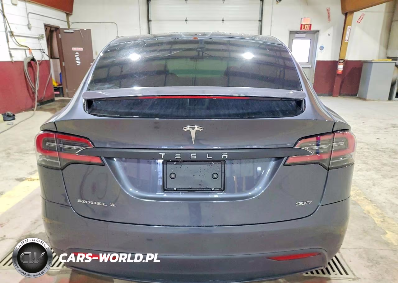 2017 Tesla Model X VIN:5YJXCBE25HF043595 - 6