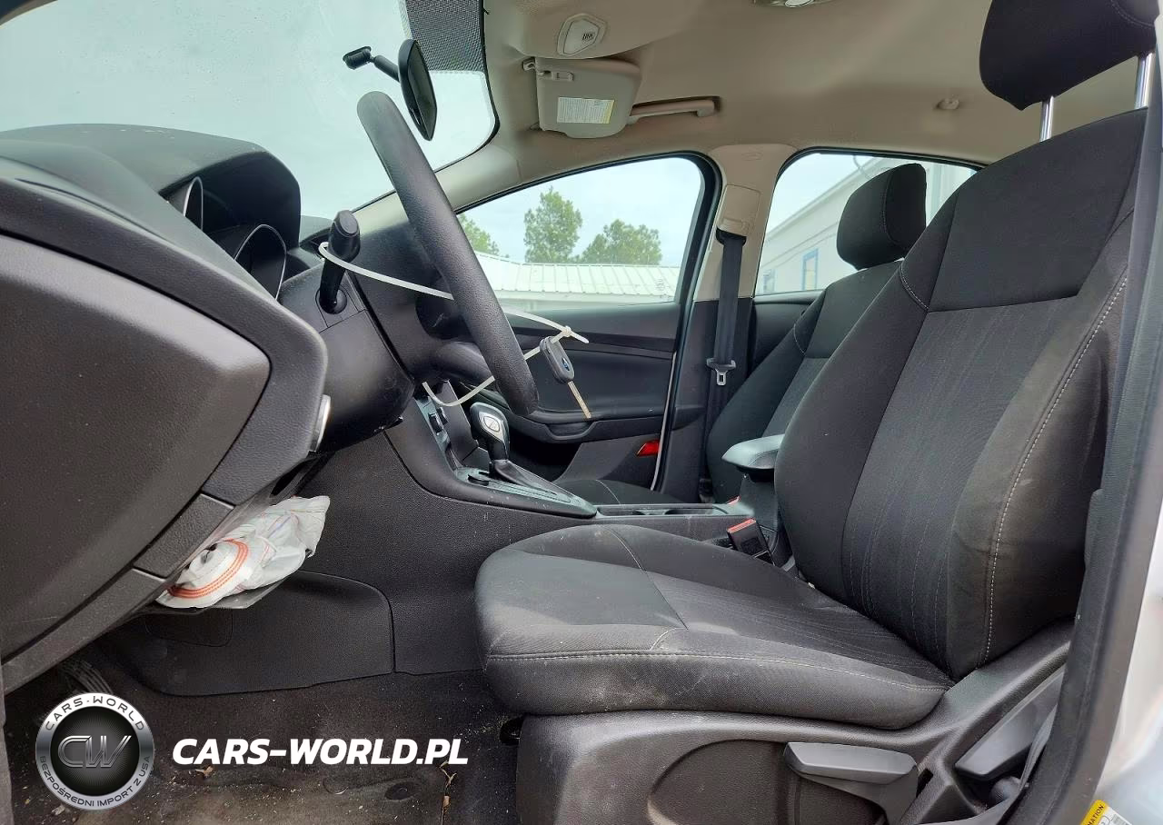 2018 Ford Focus Se VIN:1FADP3F26JL327290 - 7