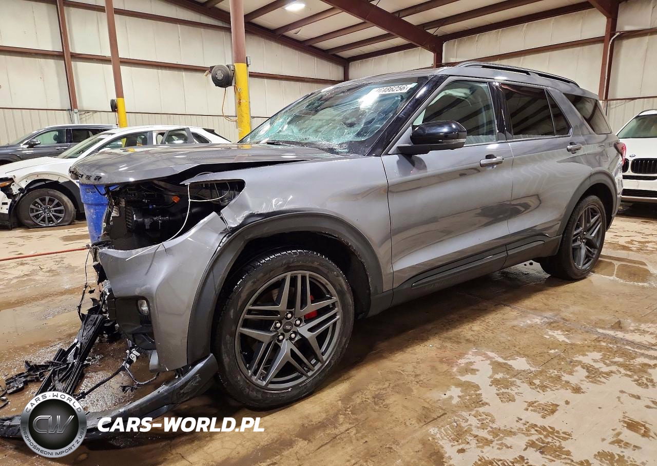 2025 Ford Explorer St