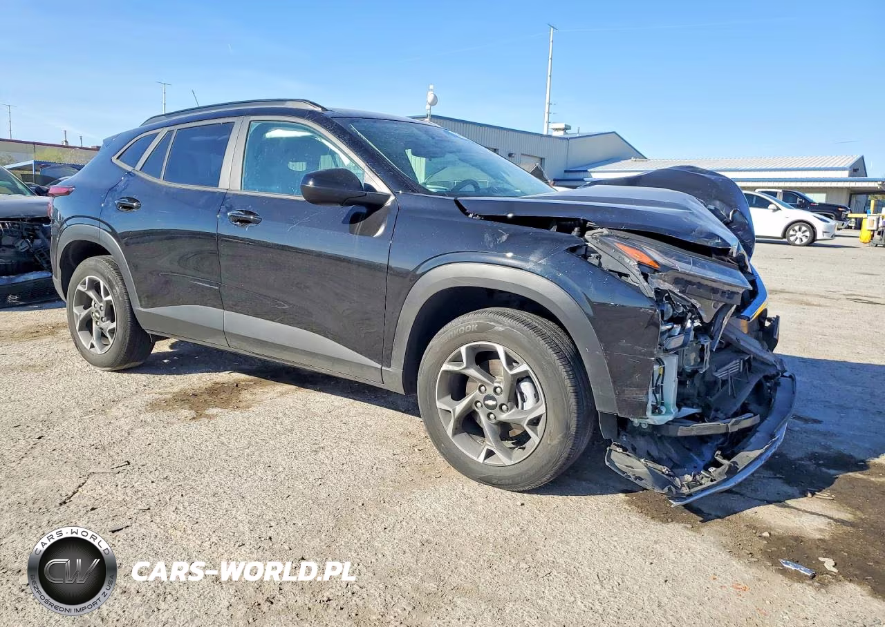 2025 Chev Trax 1Lt VIN:KL77LHEP4SC036136 - 4