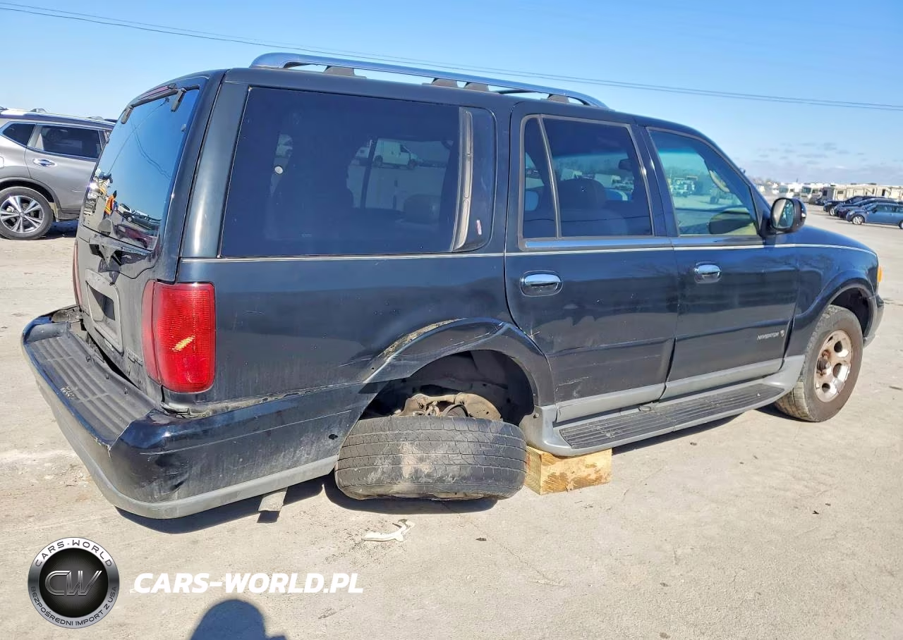 2000 Lincoln Navigator VIN:5LMEU27A5YLJ36051 - 3
