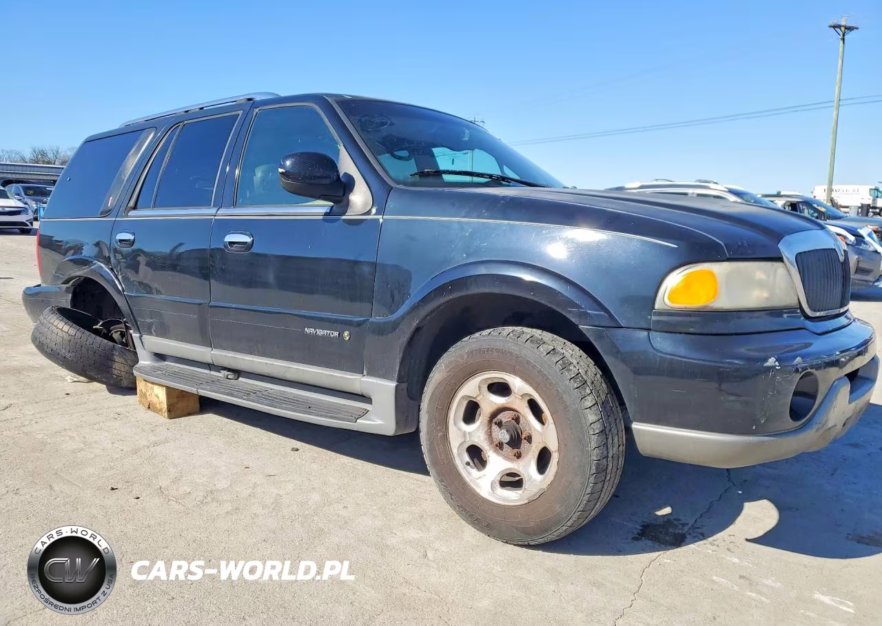 2000 Lincoln Navigator VIN:5LMEU27A5YLJ36051 - 4