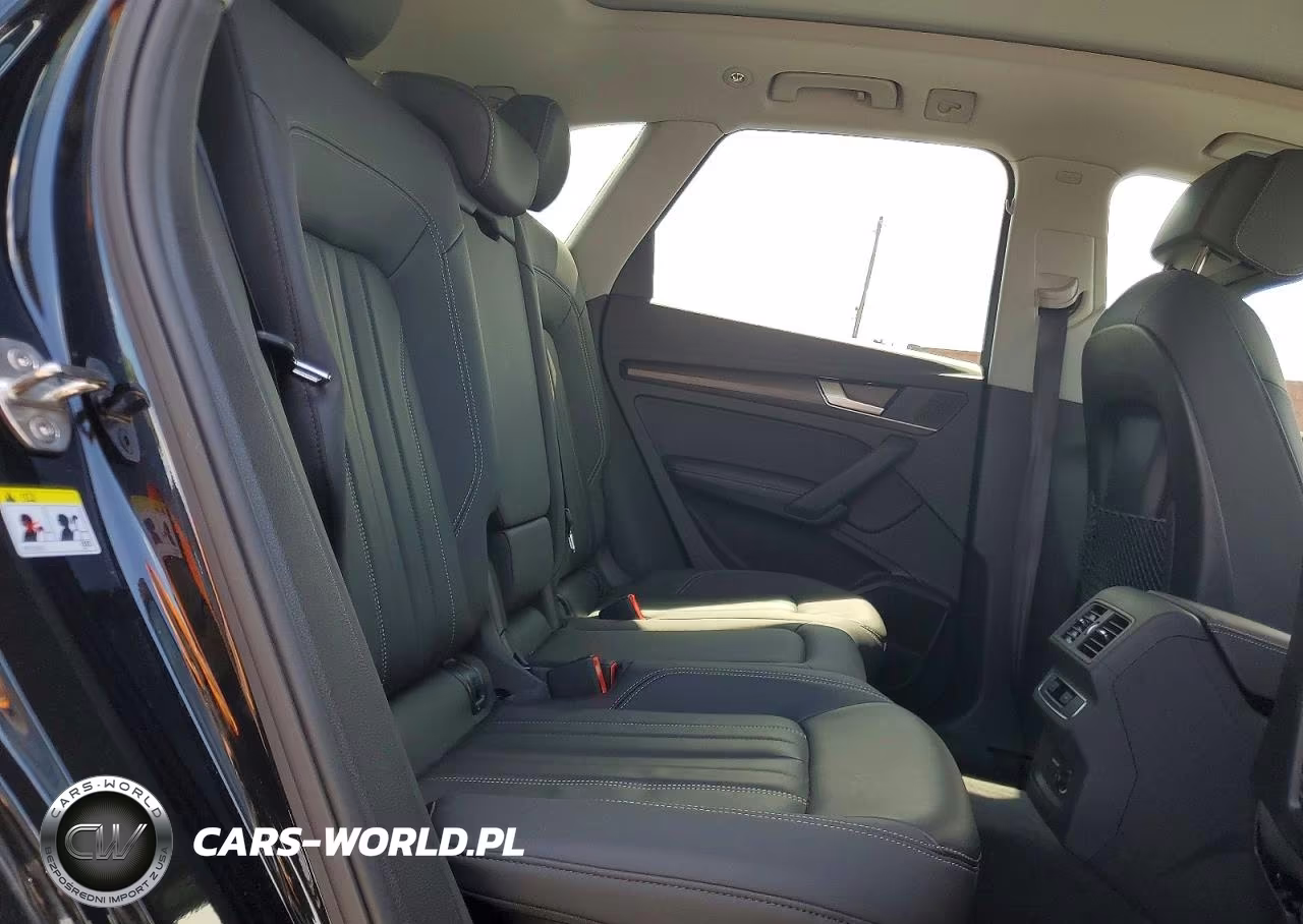 2023 Audi Q5 Premium Plus 45 VIN:WA1EAAFY8P2100765 - 11