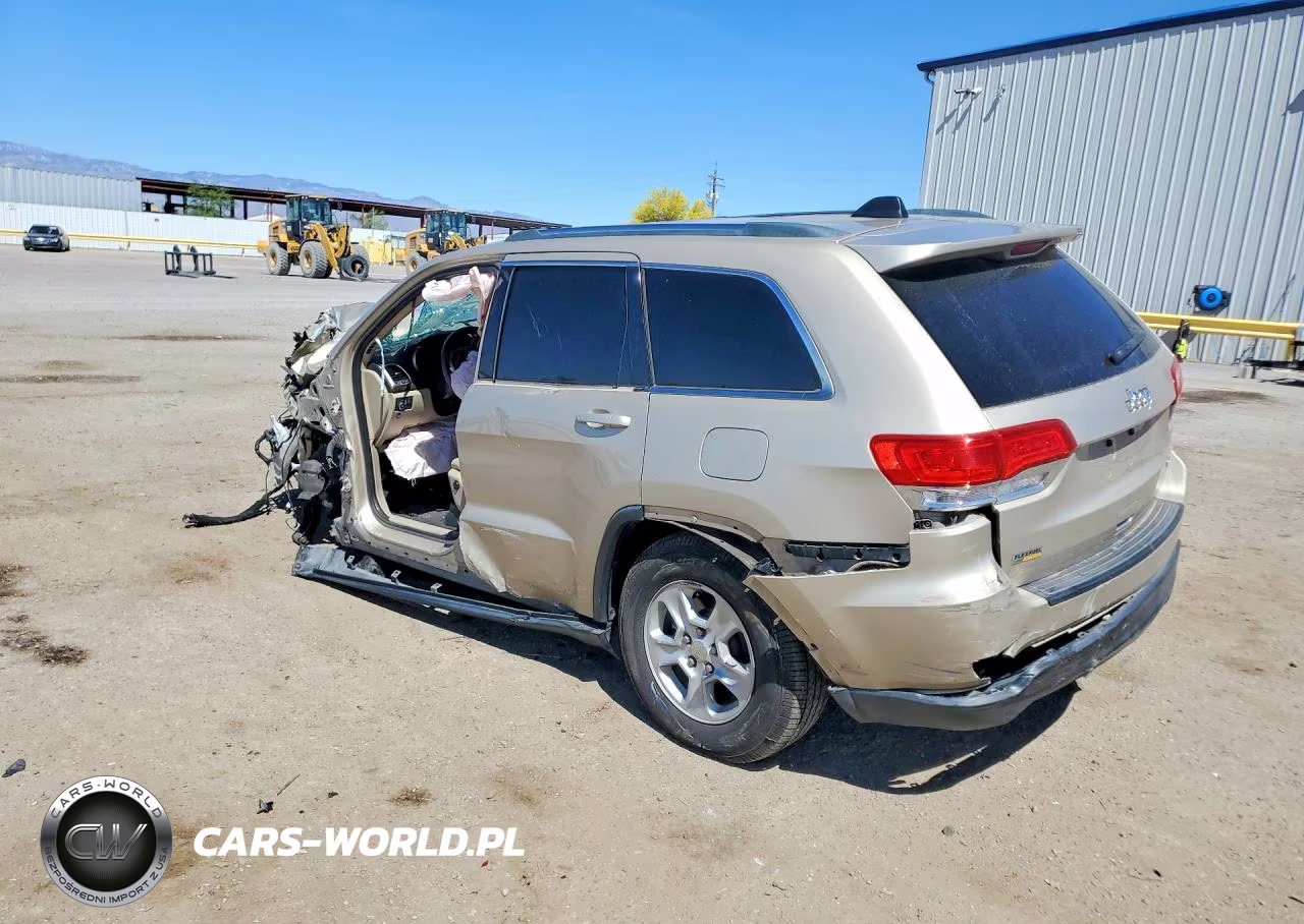 2015 Jeep Grand Cherokee Laredo VIN:1C4RJEAG4FC857121 - 2