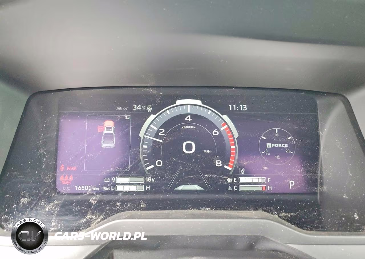 2025 Toyota Tundra Crewmax Limited VIN:5TFJA5EC6SX037856 - 9