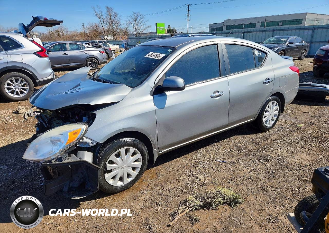 2013 Nissan Versa 1.6 S