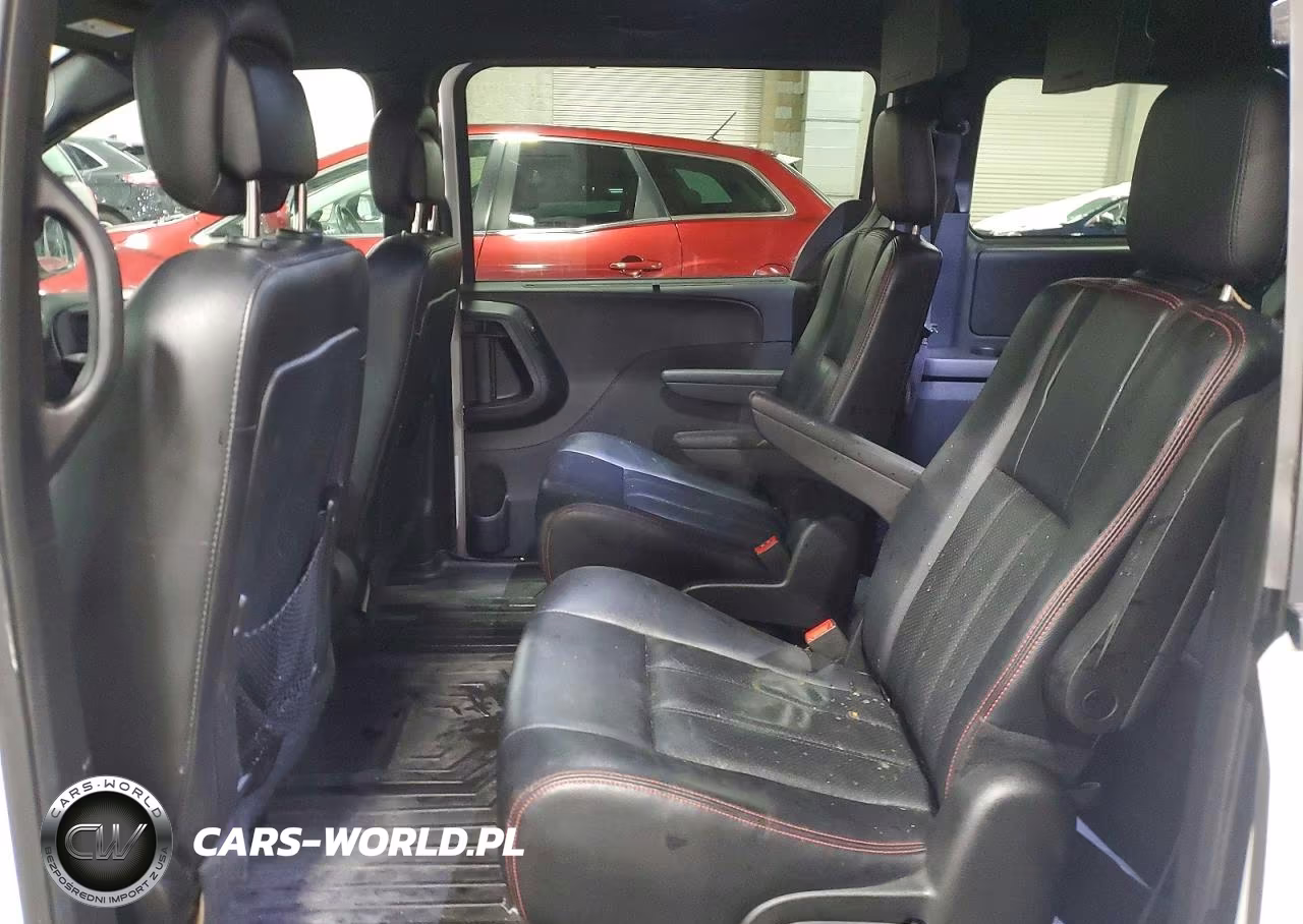 2018 Dodge Grand Caravan Gt VIN:2C4RDGEG2JR224436 - 11