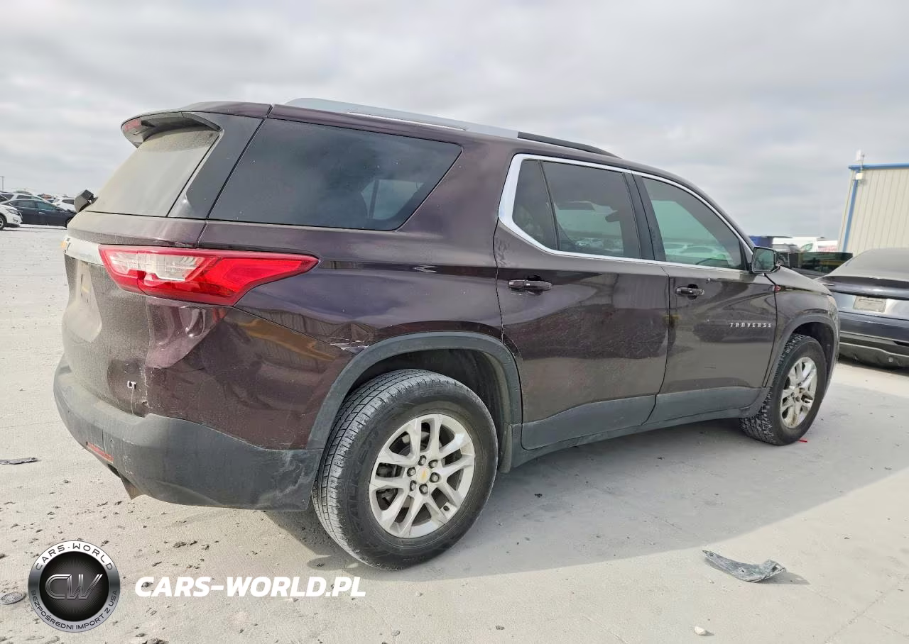2018 Chevrolet Traverse Lt VIN:1GNERGKW0JJ285548 - 3