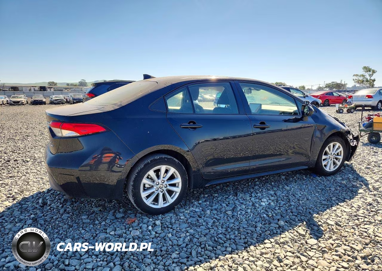 2025 Toyota Corolla Hybrid Le VIN:JTDBCMFE9S3100156 - 3