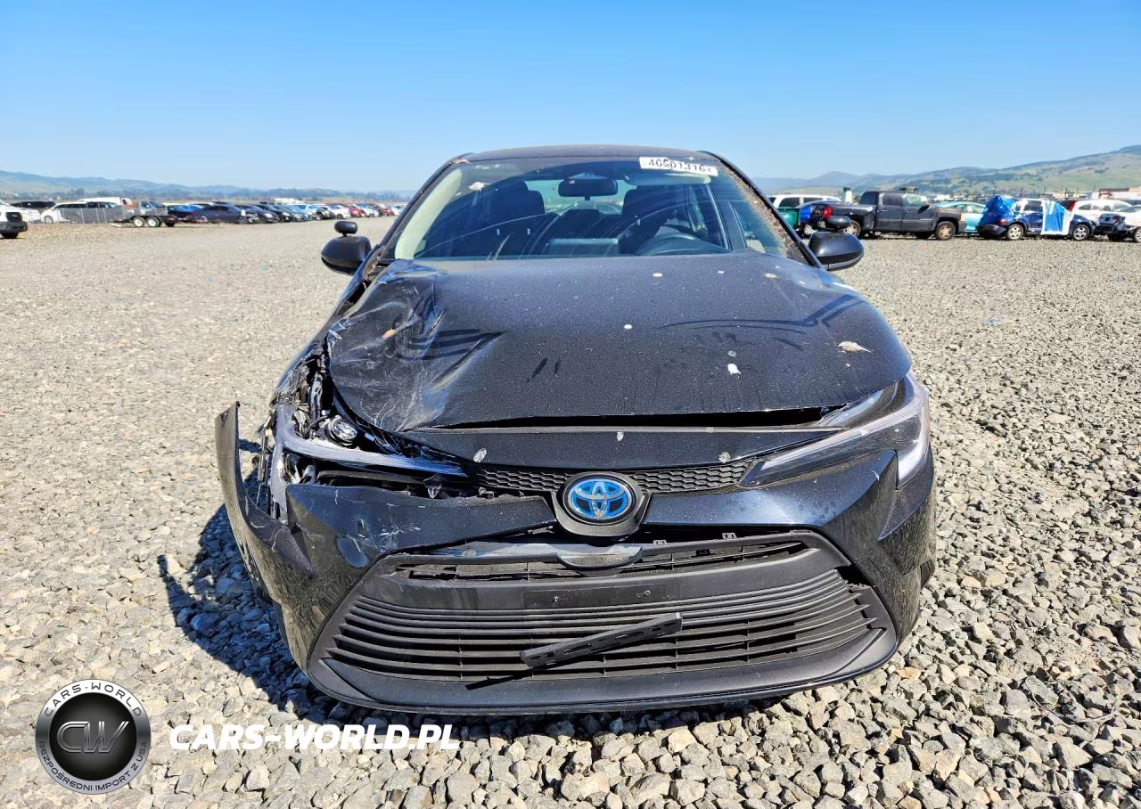 2025 Toyota Corolla Hybrid Le VIN:JTDBCMFE9S3100156 - 5