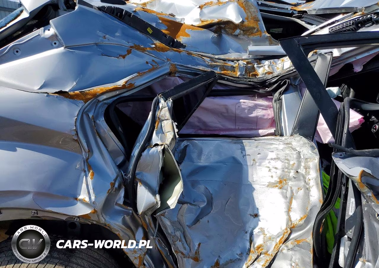 2025 Hyundai Venue Sel VIN:KMHRC8A3XSU409393 - 10