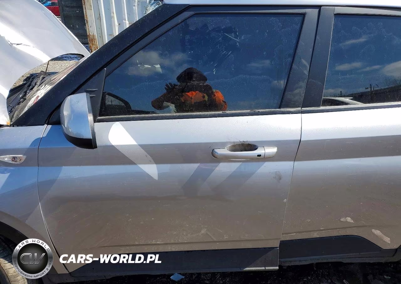 2025 Hyundai Venue Sel VIN:KMHRC8A3XSU409393 - 7
