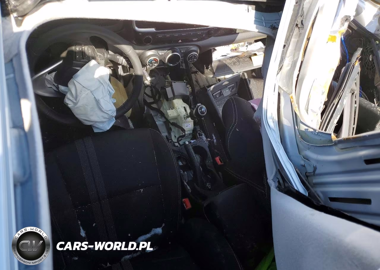 2025 Hyundai Venue Sel VIN:KMHRC8A3XSU409393 - 8