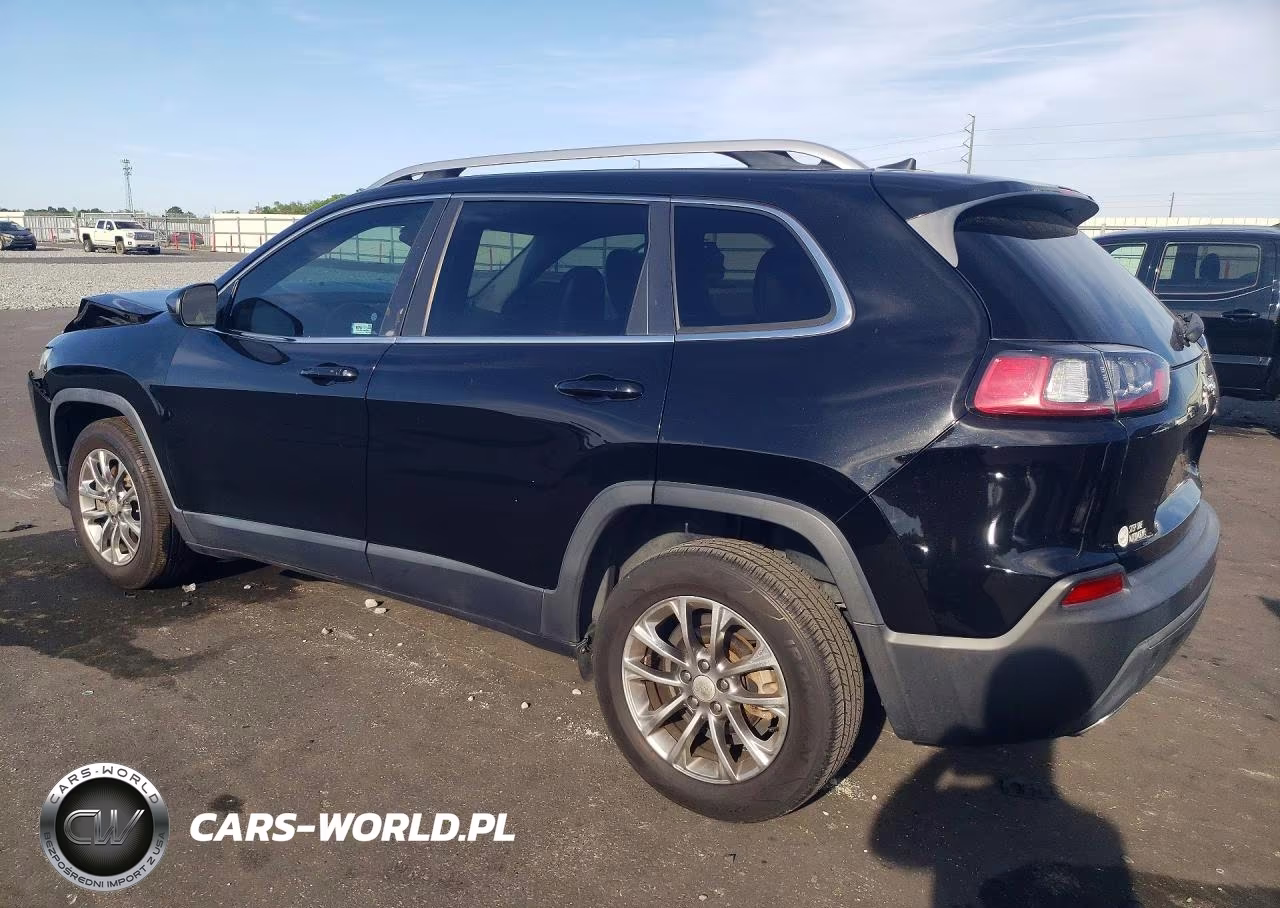 2019 Jeep Cherokee Latitude Plus VIN:1C4PJLLN3KD171308 - 2