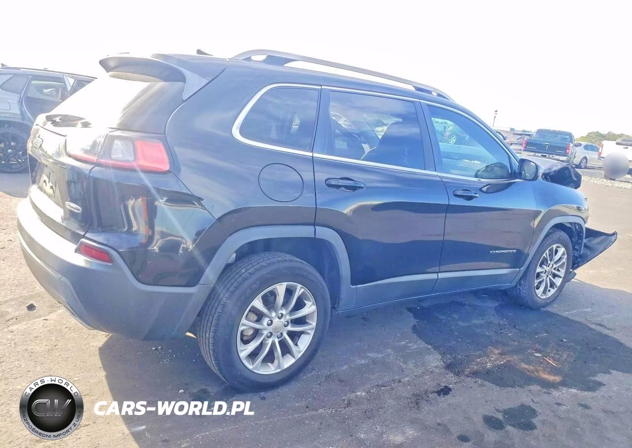 2019 Jeep Cherokee Latitude Plus VIN:1C4PJLLN3KD171308 - 3