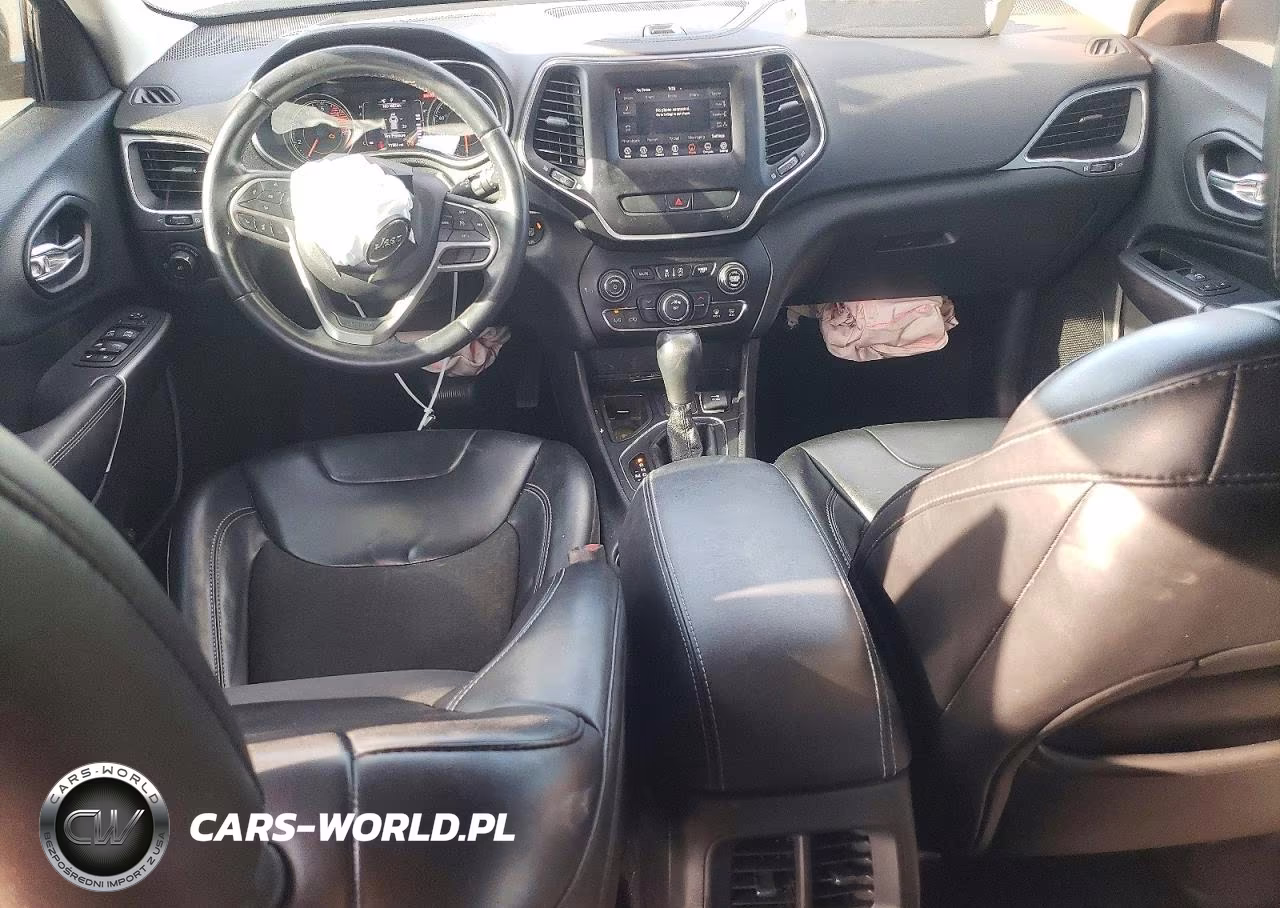 2019 Jeep Cherokee Latitude Plus VIN:1C4PJLLN3KD171308 - 8