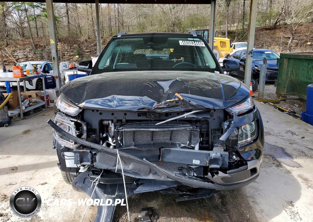 2026 Hyundai Venue Sel VIN:KMHRC8A37TU425438 - 5
