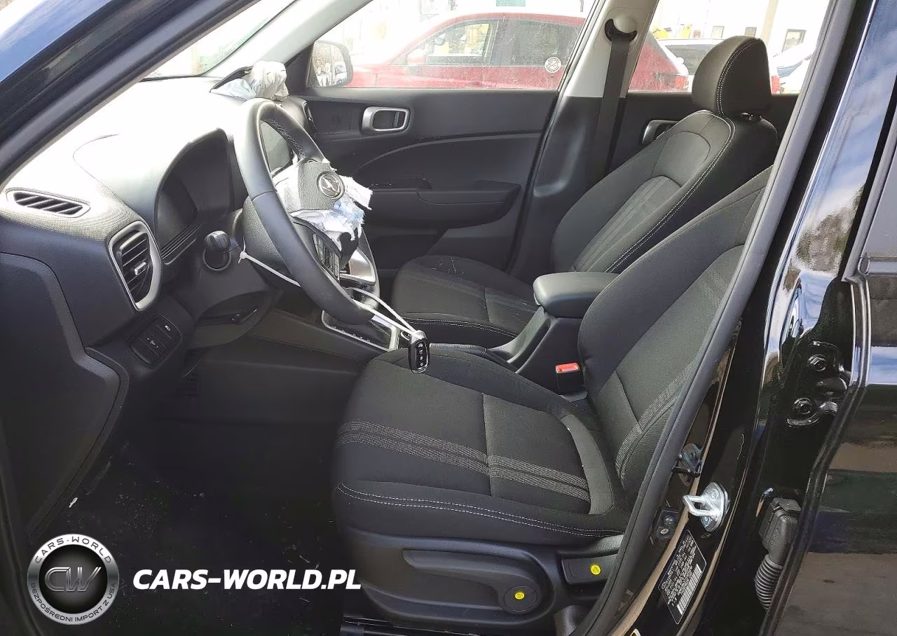 2026 Hyundai Venue Sel VIN:KMHRC8A37TU425438 - 7