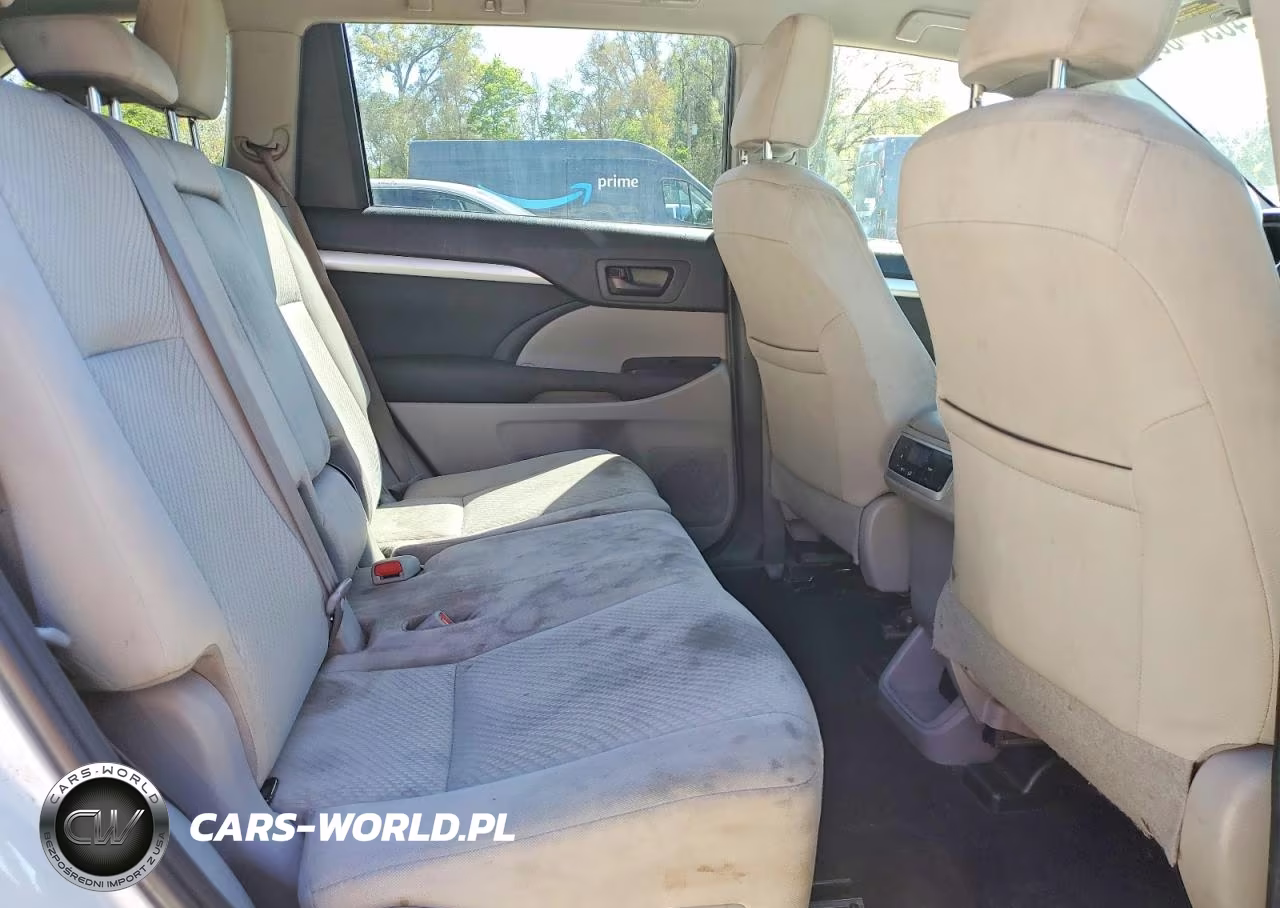 2019 Toyota Highlander Le VIN:5TDZARFH2KS044457 - 10