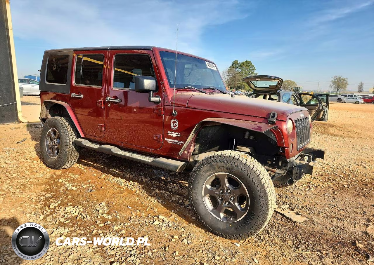 2008 Jeep Wrangler Unlimited Sahara VIN:1J4GA59148L611707 - 4