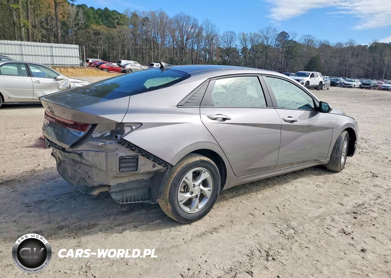 2022 Hyundai Elantra Se VIN:KMHLL4AG2NU350927 - 3