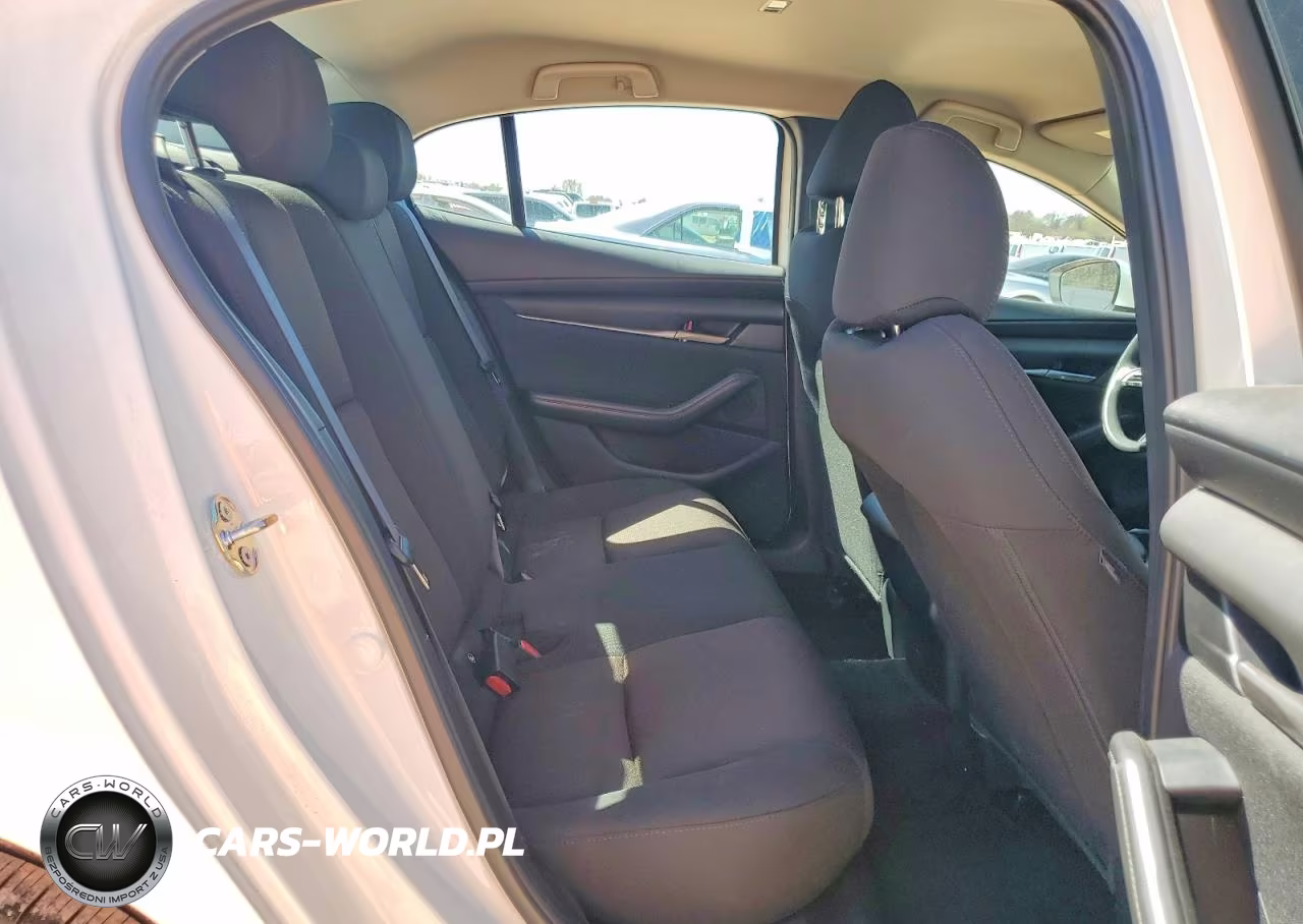 2025 Mazda 3 VIN:3MZBPAAM4SM468211 - 10