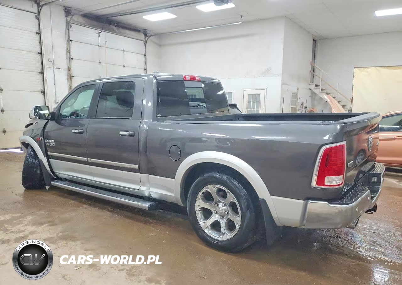 2015 Ram 1500 Laramie VIN:1C6RR7VM5FS563793 - 2
