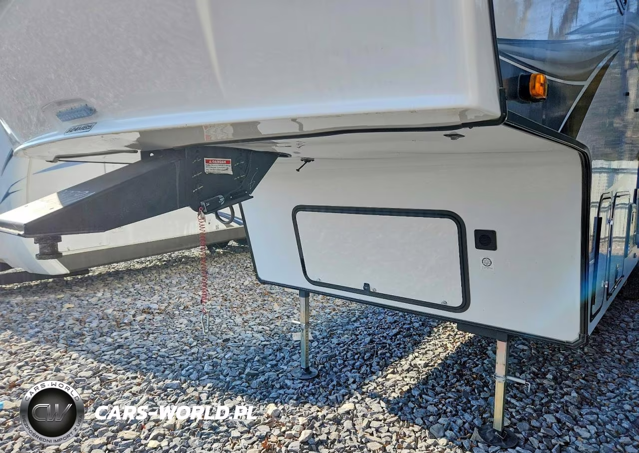 2023 Grand Design Reflection Camper VIN:573FR3827P9923890 - 8
