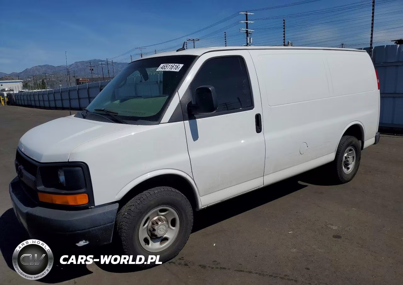 2015 Chevrolet Express 2500 Delivery Van