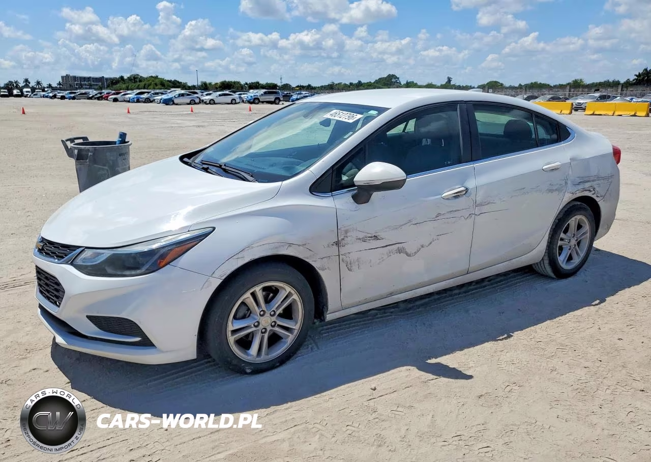 2017 Chevrolet Cruze Lt – zdjęcie 1 z 12