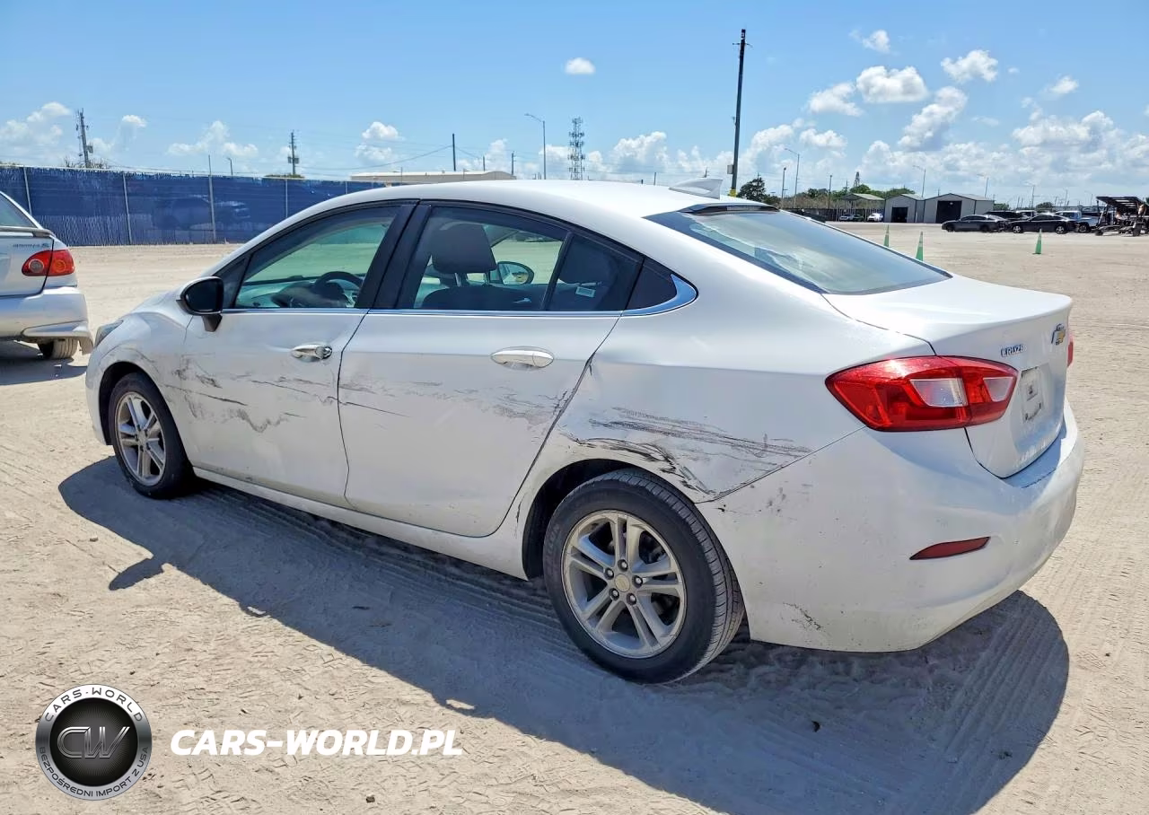 2017 Chevrolet Cruze Lt VIN:1G1BE5SM7H7226443 - 2