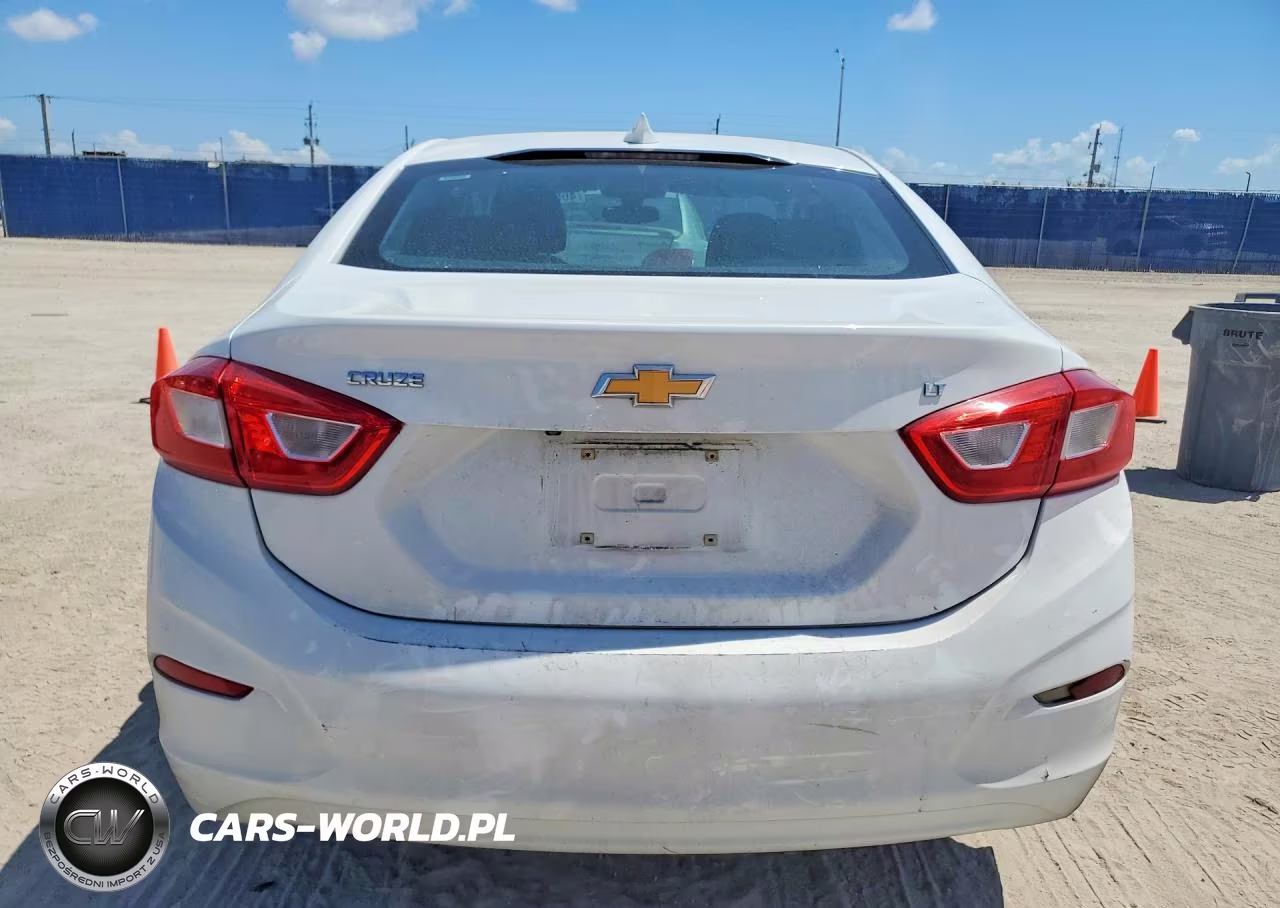 2017 Chevrolet Cruze Lt VIN:1G1BE5SM7H7226443 - 6