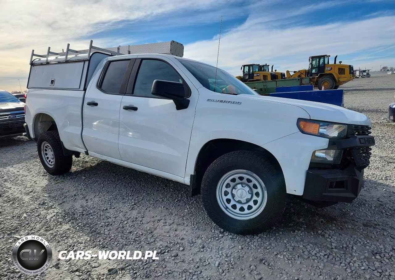 2020 Chevrolet Silverado K1500 VIN:1GCRYAEH4LZ245761 - 4