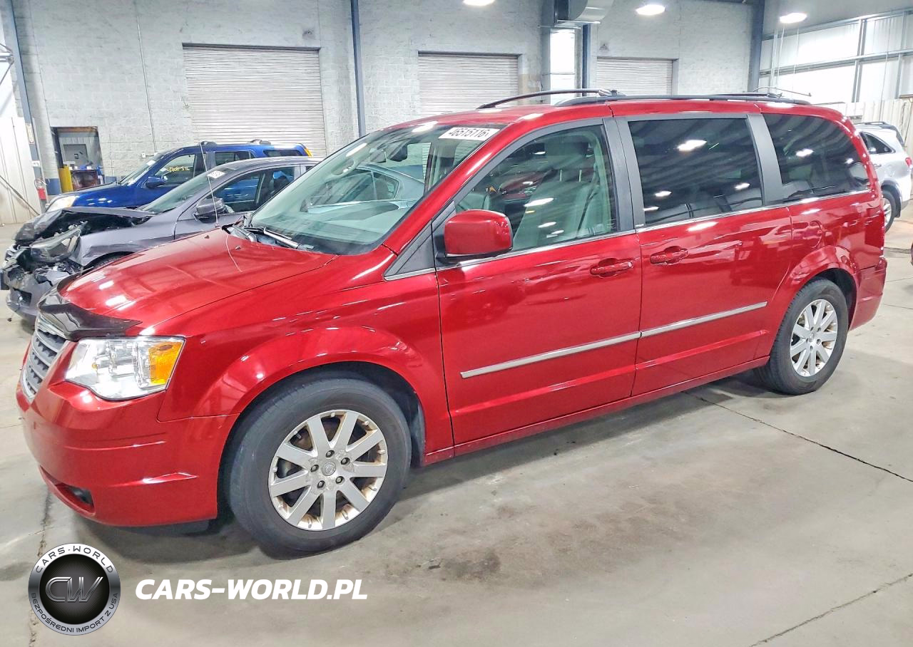2010 Chrysler Town & Country Touring