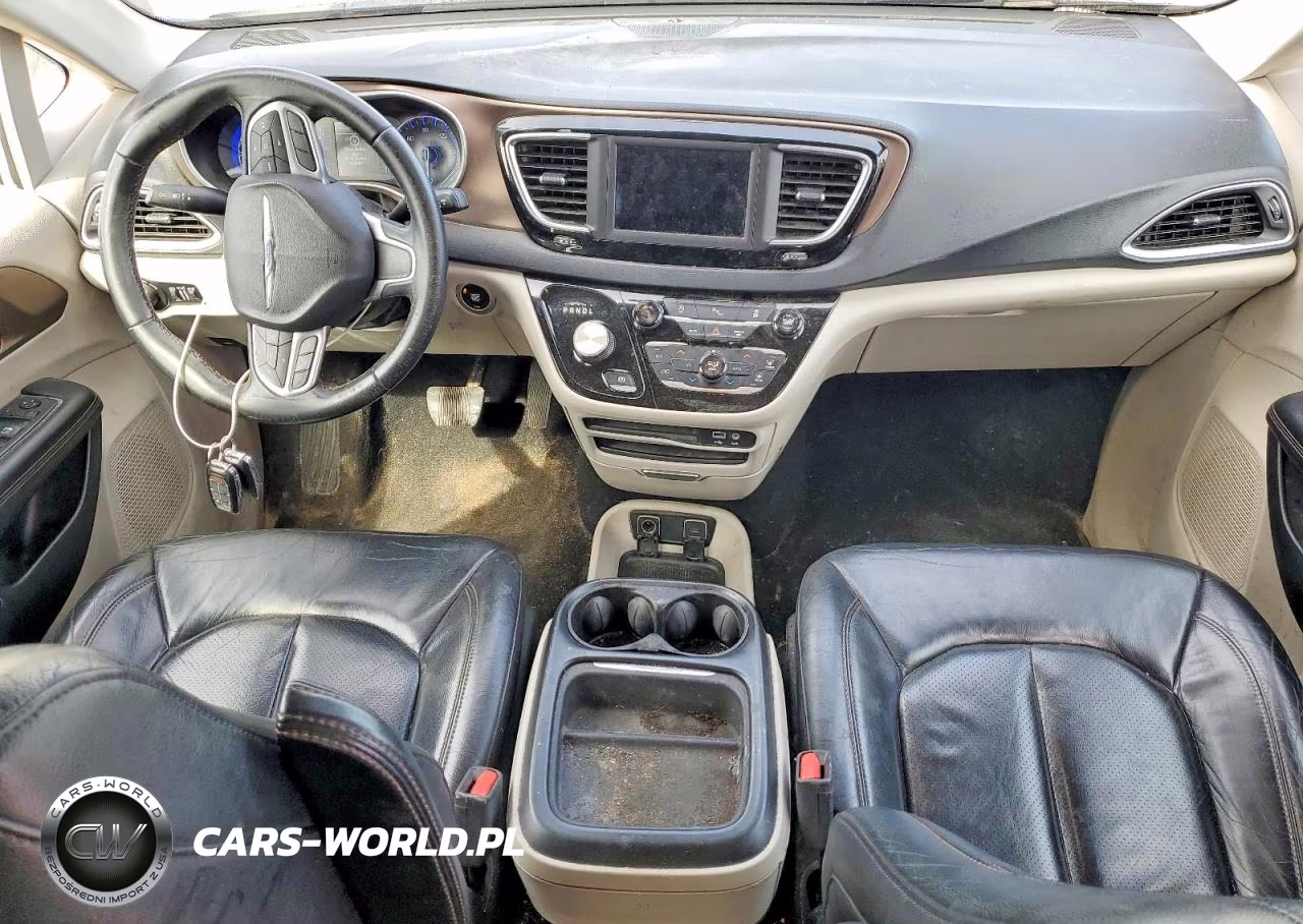 2018 Chrysler Pacifica Touring L VIN:2C4RC1BG1JR193054 - 8