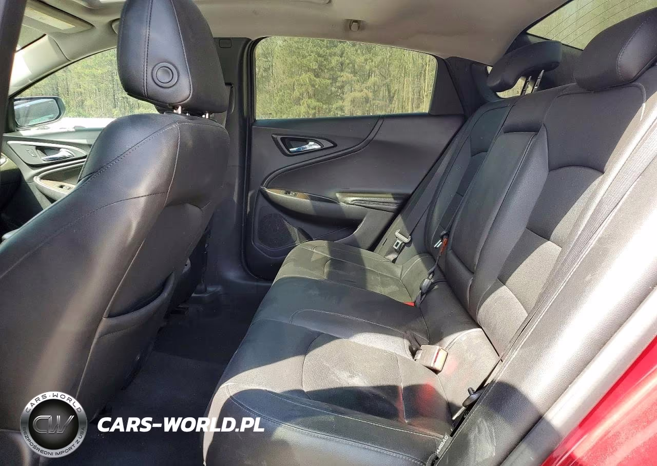 2018 Chevrolet Malibu Premier VIN:1G1ZE5SX4JF107141 - 10