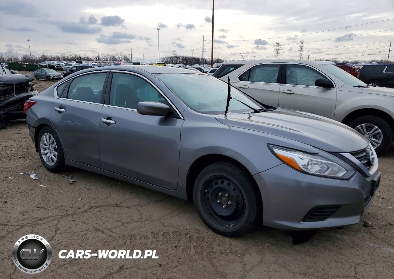 2018 Nissan Altima 2.5 S VIN:1N4AL3AP4JC107664 - 4